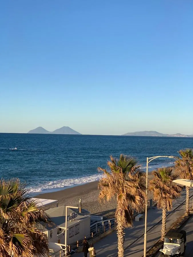 Appartement La Porta Delle Eolie à Capo dʼOrlando